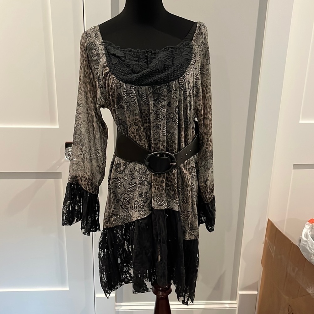 Rancho Estancia Two Piece Set.   Tunic and jacket.